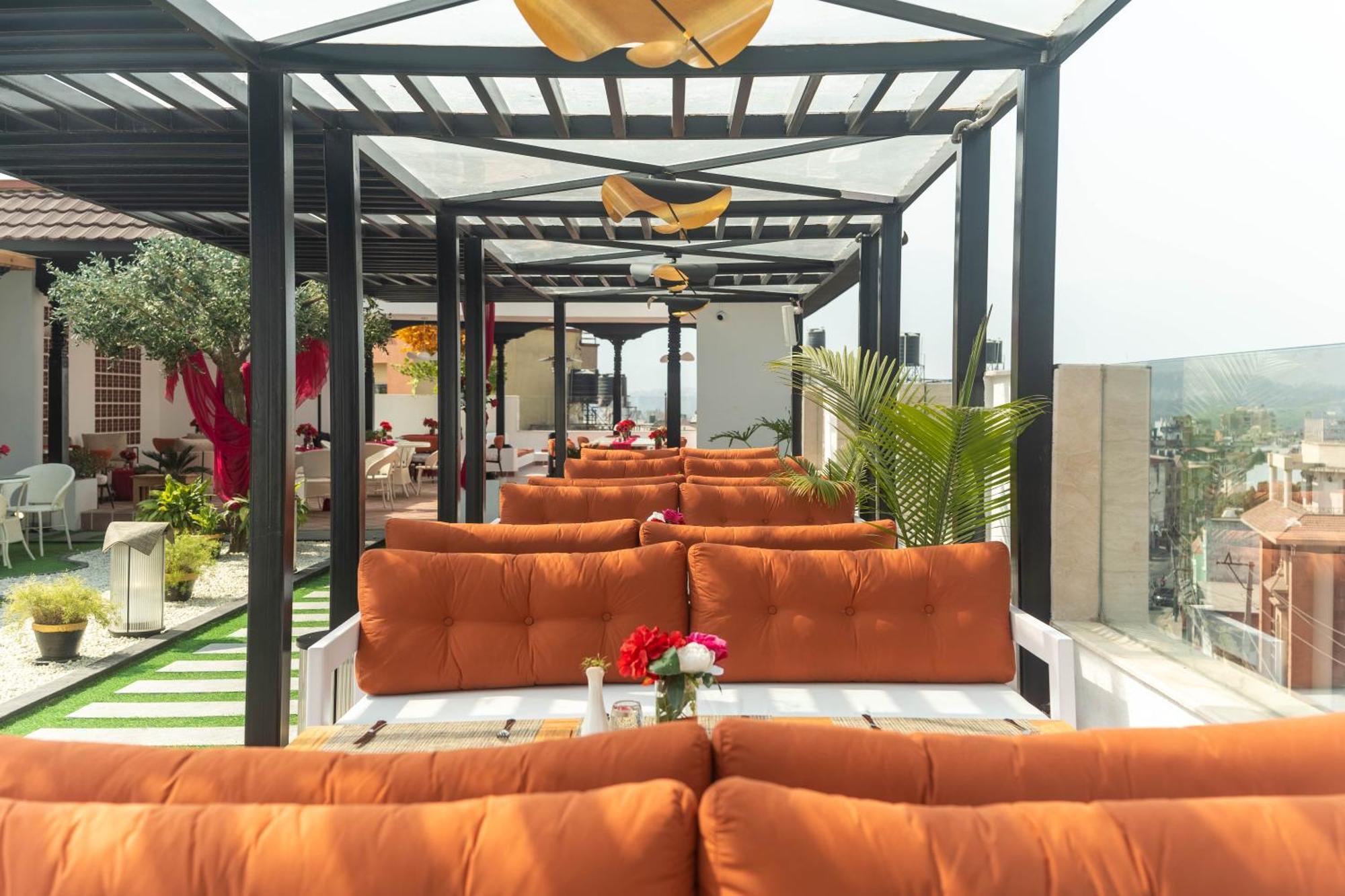 Square Hotel Katmandu Eksteriør bilde